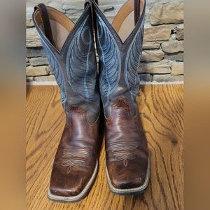 Brown and gold ariat cowgirl boots
